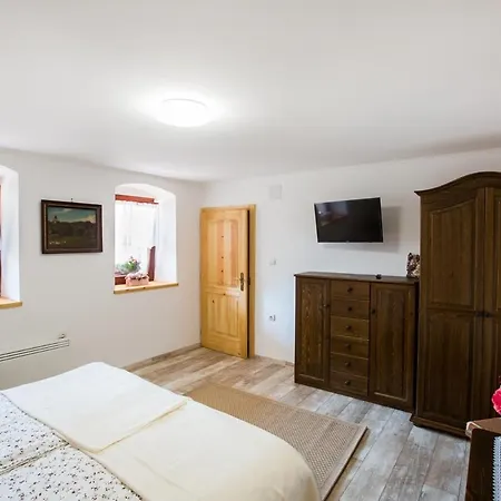 Bakony-cinca Vendeghaz Gasthuis Szentgál