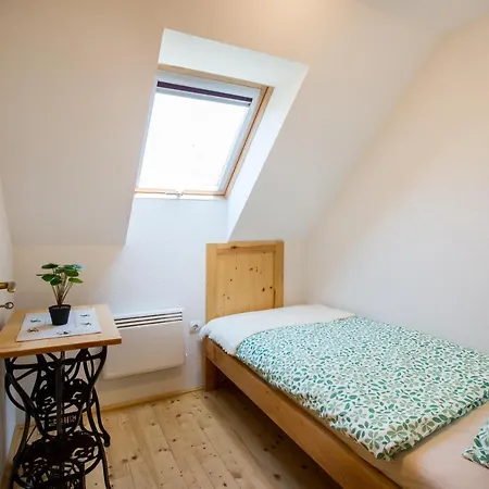 Bakony-cinca Vendeghaz Gasthuis